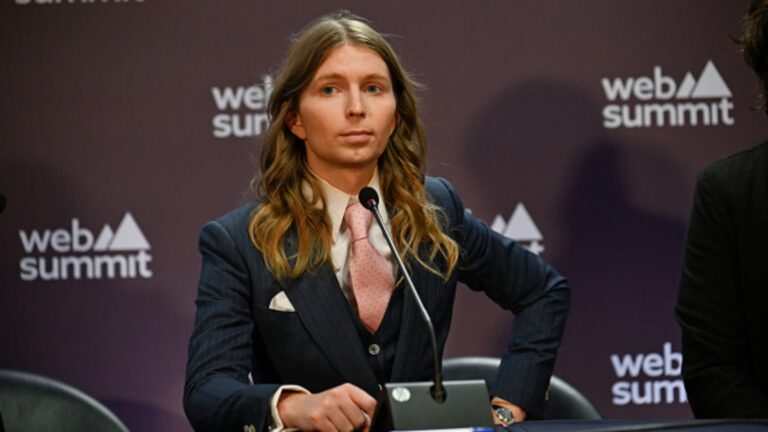 Whistleblower z WikiLeaks Chelsea Manning hovorí, že cenzúra je stále „dominantnou hrozbou“