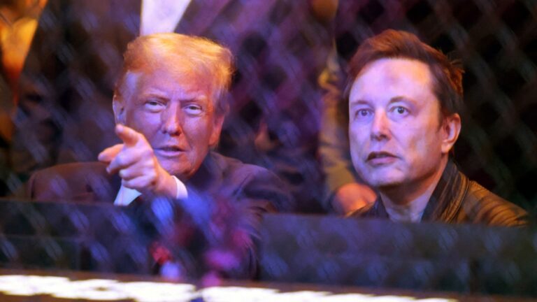 Trump sa zúčastňuje štartu SpaceX s Elonom Muskom