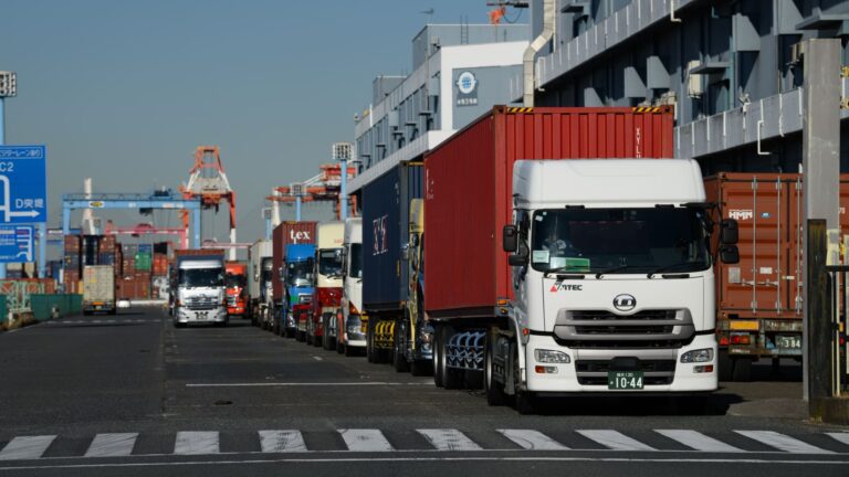 Japonský export vzrástol viac, než sa očakávalo, a odrazil sa od 43-mesačného minima