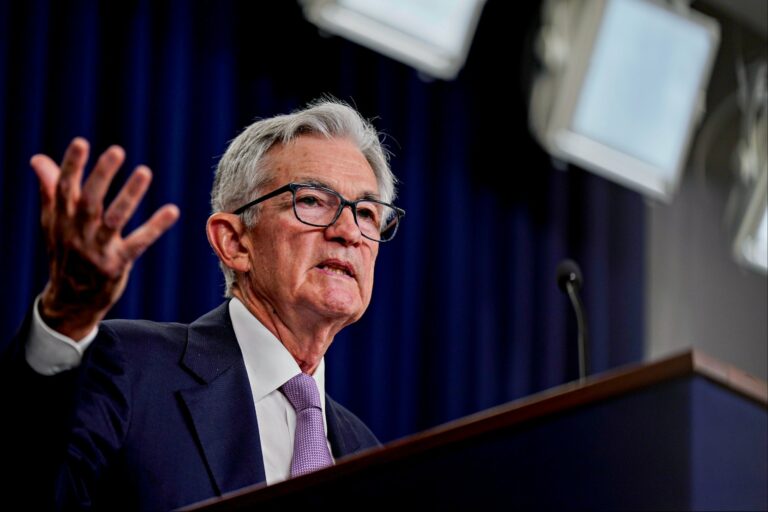 Fed znížil sadzby o 0,25 %: Hlavný ekonóm EY hovorí, že ďalšie prichádzajú