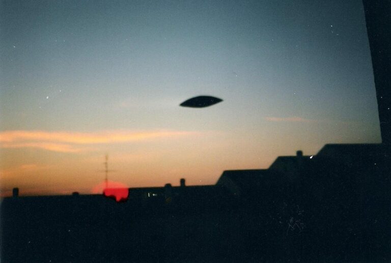 Pentagon hľadá dodávateľov pre tajný systém sledovania UFO
