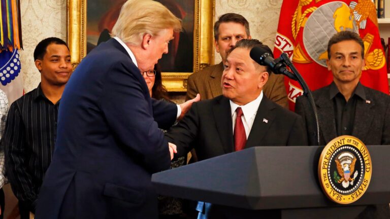 Dlhá cesta Broadcomu k biliónovému klubu a Trumpova úloha