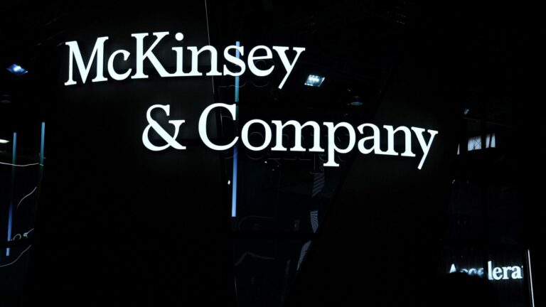 Jednotka McKinsey urovnala tvrdenia, že podplatila juhoafrických predstaviteľov