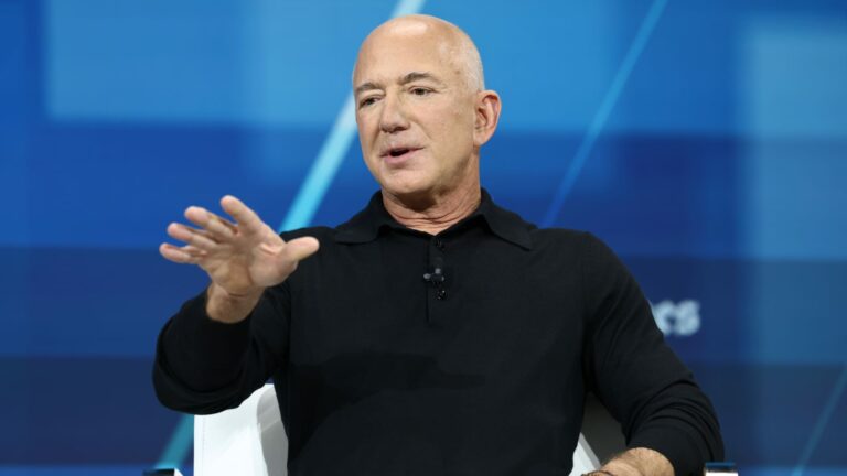 Jeff Bezos optimistický ohľadom Trumpa pomôže s redukciou regulácie