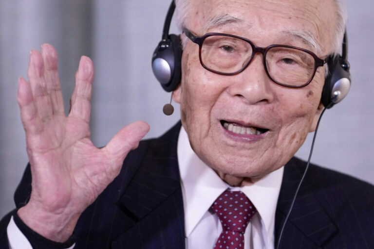 Terumi Tanaka, ktorý prežil atómový úder na Nagasaki, vyzýva Putina, aby upustil od jadrových hrozieb