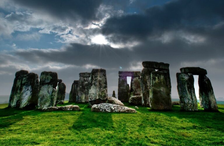 Archeológovia navrhujú nové vysvetlenie účelu Stonehenge