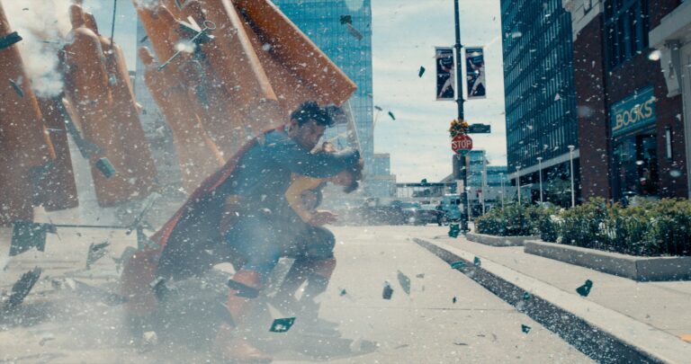 Superman, akého poznáme z komiksov – prvé zábery z nového filmu vzbudili očakávania