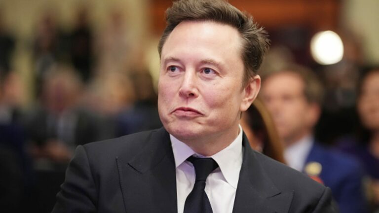 Musk dvorí nemeckej krajnej pravici. Európski lídri s tým veľa nezmôžu