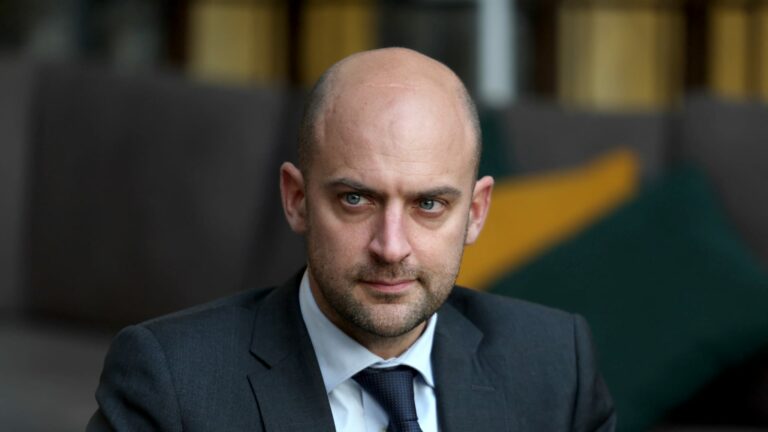 EÚ nedovolí útoky na Grónsko, vyhlásil francúzsky minister zahraničia