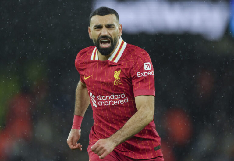 FC Liverpool má už 11-bodový náskok, o triumfe nad Manchestrom City rozhodol Salah – FOTO, VIDEO