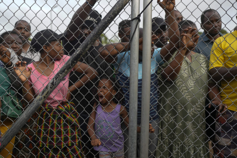 Panama oznámila, že prijala prvé americké lietadlo so 119 deportovanými osobami