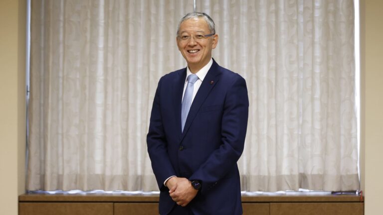 Spoločnosť v Japonsku vysvetľuje