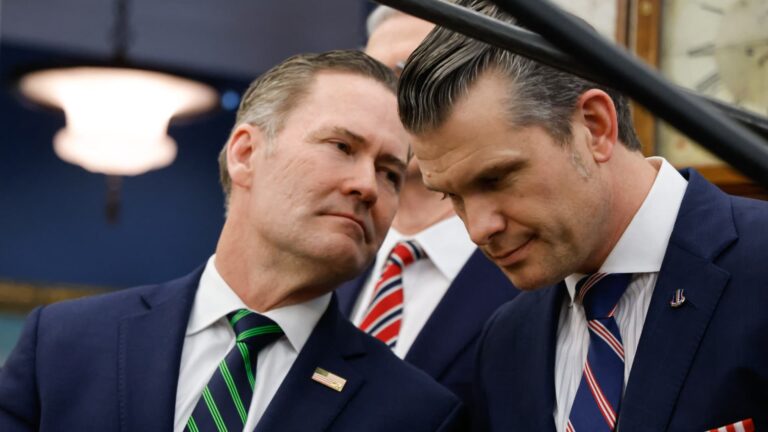 Atlantic publikuje signálne vlákno s Trump VP Vance, Hegseth, Waltz