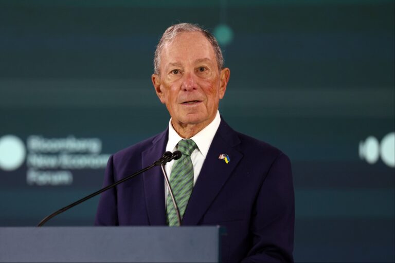 Michael Bloomberg Tops Zoznam amerických filantropov