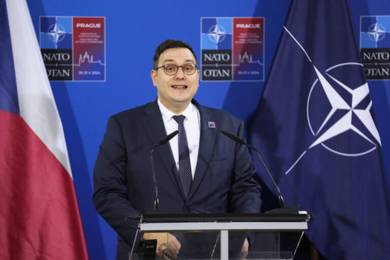 Česká republika hľadá podporu EÚ pre zachovanie Rádia Slobodná Európa