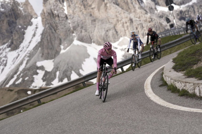 UCI odobrila návrh na zvýšenie počtu tímov na podujatiach Grand Tour – FOTO