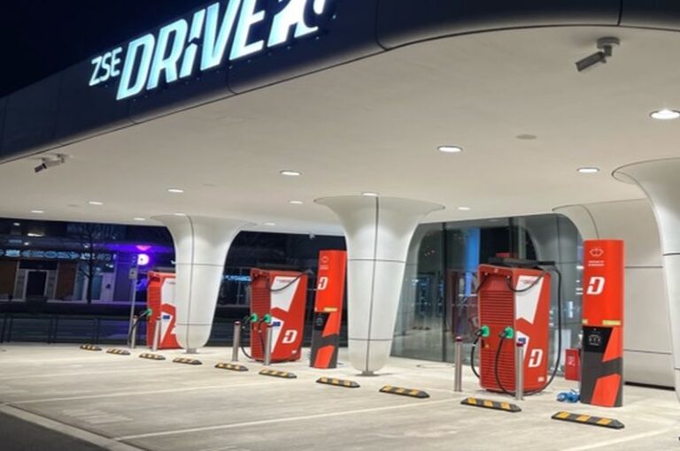 ZSE Drive od apríla upravuje cenník, pripravuje ďalšie investície do rozvoja nabíjacej sieti
