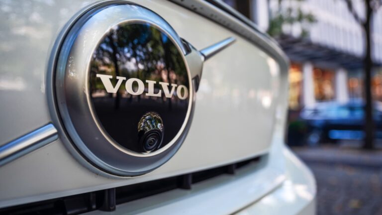 Automobilka uvádza na trh plán znižovania nákladov vo výške 1,9 miliardy dolárov