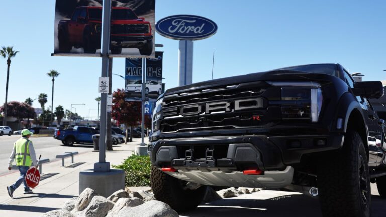 Automobilky hľadajú „príležitosť v chaose“ Trumpových taríf