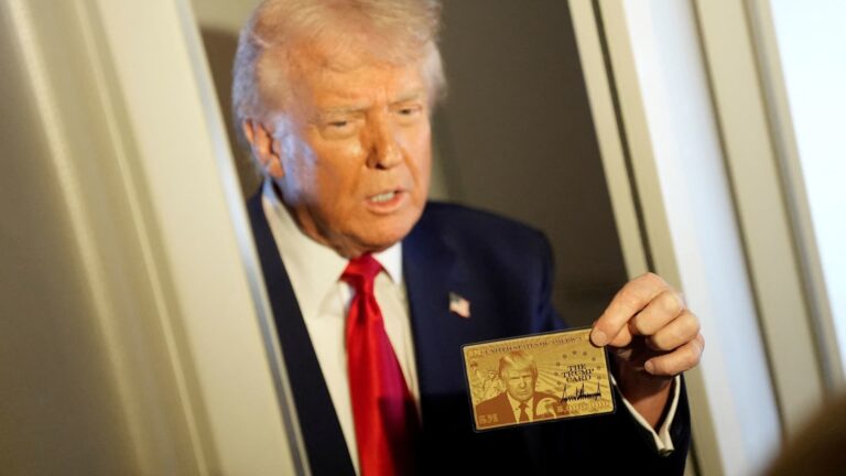 Trump tarify pummel zásoby, zanechávajú