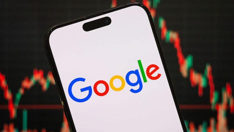 Tech berie CenterSage, ale obchodné napätie sa tkalo veľké