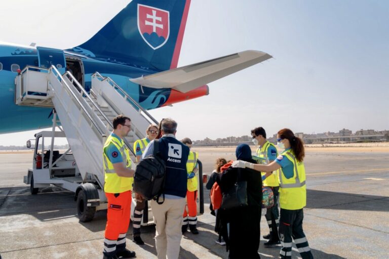 Slovensko už po štvrtýkrát pomohlo pri evakuácii pacientov z Pásma Gazy – FOTO