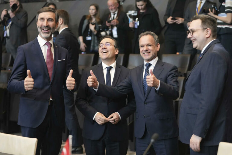 Blanár sa zúčastnil na rokovaní NATO v Bruseli, témou boli obranné výdavky aj mier na Ukrajine – FOTO