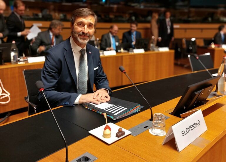 Blanár v Luxemburgu odsúdil ruský útok na Sumy. Slovensko zároveň potvrdilo podporu vstupu Ukrajiny do Únie – FOTO