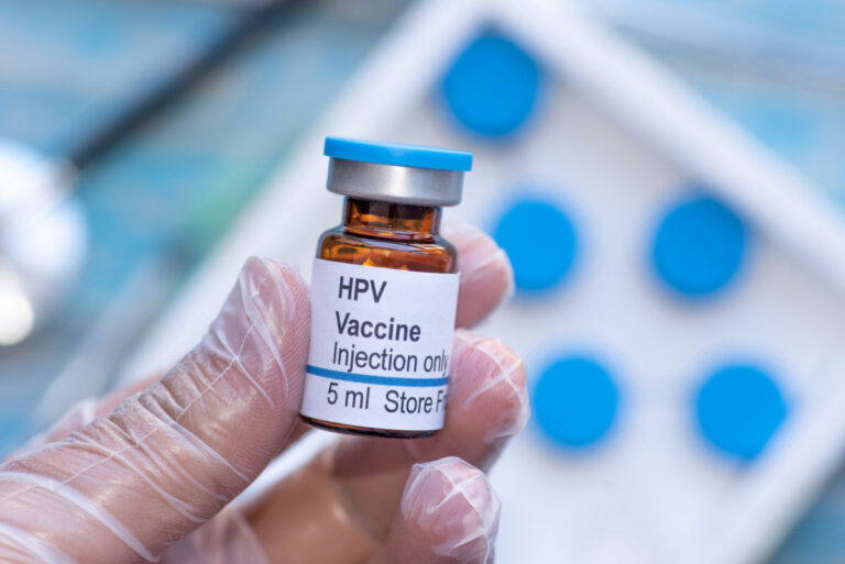 VšZP ponúka príspevok na očkovanie proti vírusu HPV, tínedžeri môžu ušetriť takmer 100 eur