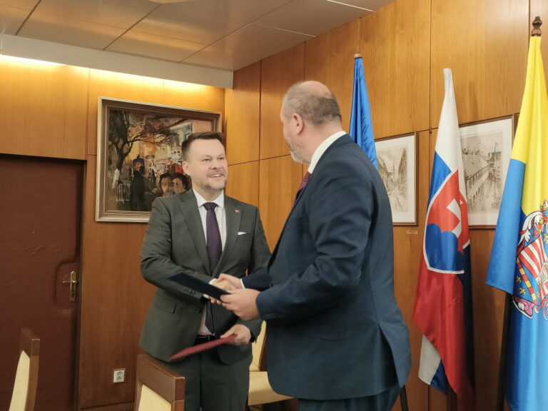 Košice budú mať svoje prvé oficiálne „veľvyslanectvo“, Polaček s Migaľom podpísali memorandum – VIDEO, FOTO