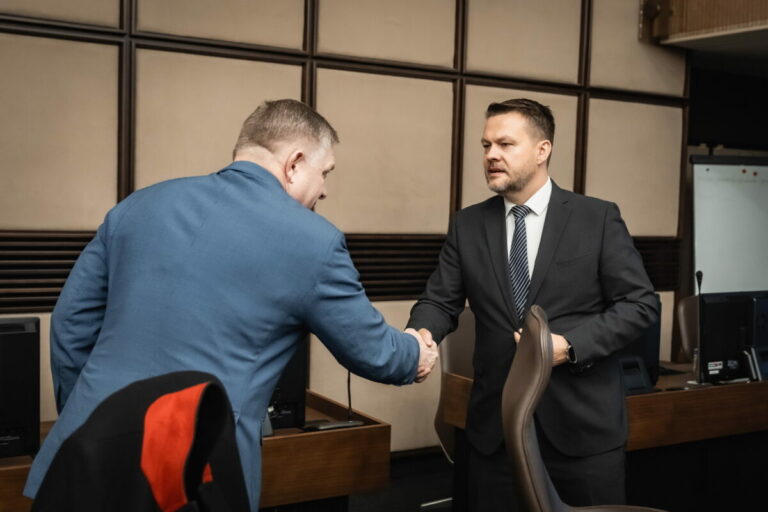Migaľ odmieta, že by si ho premiér Fico „kúpil“ funkciou a vyjadril sa aj k Bödörovi na úrade vlády