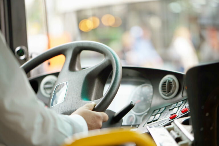 Šofér autobusu ukradol šesť eur a prišiel o dôchodok 74-tisíc eur