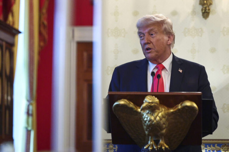Trump zablokoval plán Izraela zaútočiť na iránske jadrové zariadenia