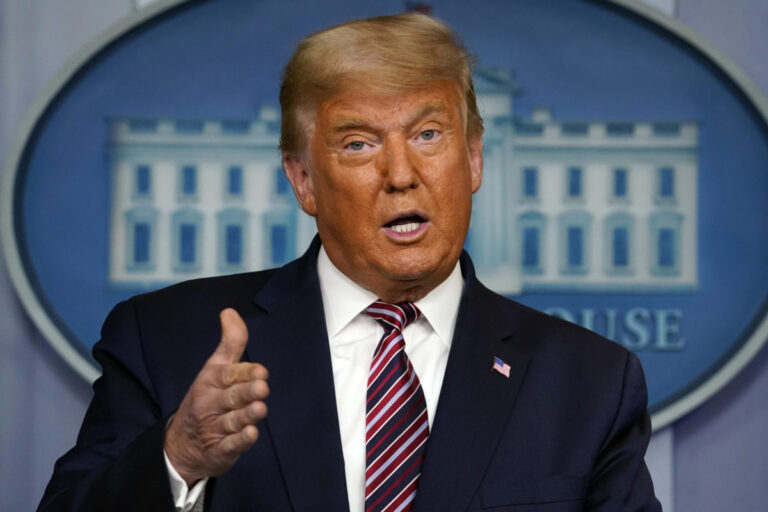 Trumpovi nedôveruje takmer 90 % Ukrajincov