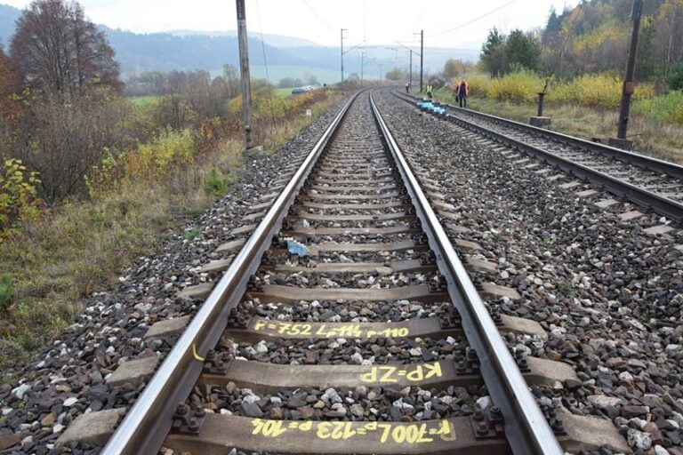 V Bratislave sa stala tragická nehoda. Vlak zrazil človeka a rušňovodič už nedokázal zrážke zabrániť