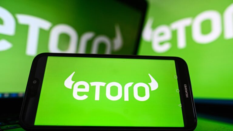 Akcie a kryptografické obchodné stránky etoro ceny IPO za 52 dolárov za akciu