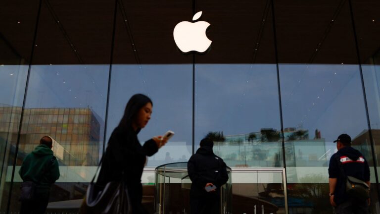 Apple zvyšuje ceny obchodu pre telefóny iPhone v Číne ako v konkurencii