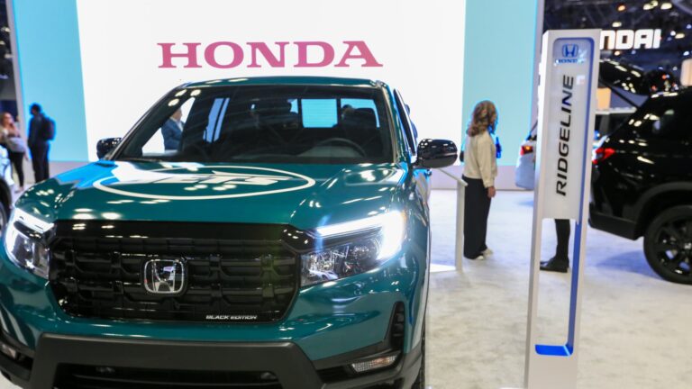 Honda uvádza, že 76% sa ponorí do prevádzkového zisku
