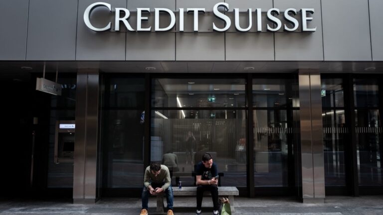 Credit Suisse urovná trestný prípad za pomoc Američanom vyhýbať sa daniam