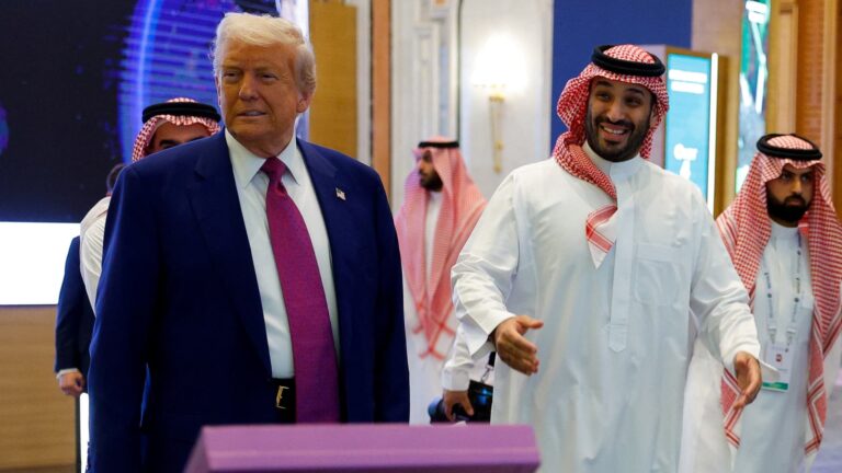 Trump a Saudský korunný princ vyhrievali priateľstvo počas návštevy Rijádu