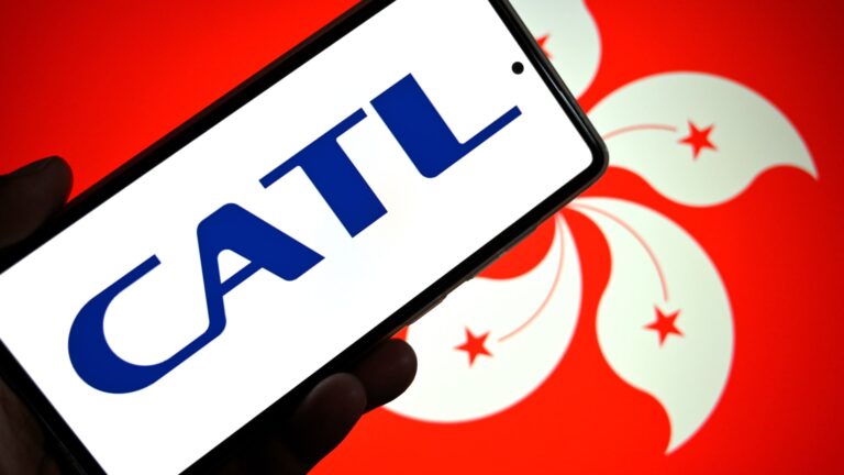 Čínsky CATL vidí, že akcie v Hongkongu vynúbajú až 14%
