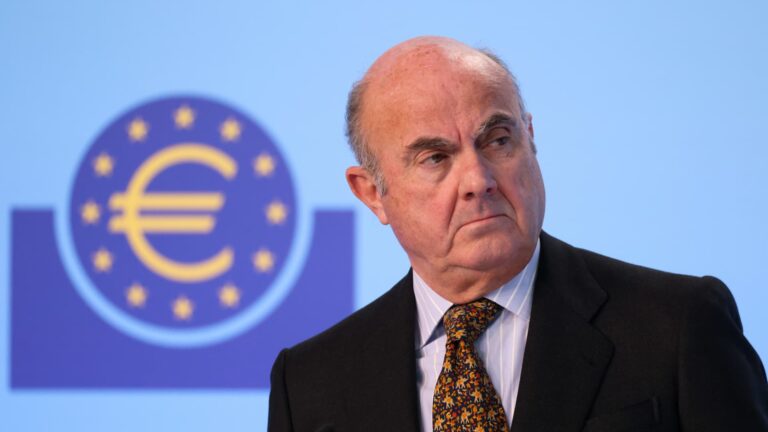 „Základný posun režimu“ by mohol prebiehať, pretože investori prehodnocujú aktíva USA, hovorí ECB