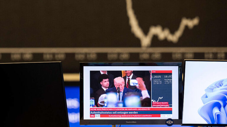 Ceny akcií, DAX, CAC 40, FTSE 100, Stoxx 600