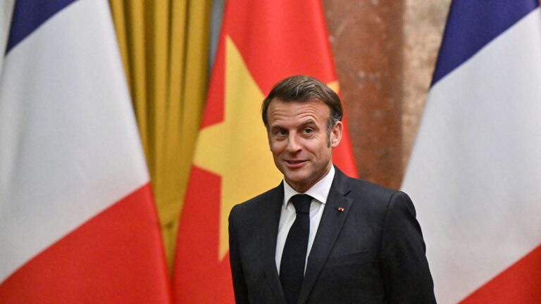 Macron vyzýva Európu v Ázii, aby sa pripravila na zúčtovanie USA-Číny