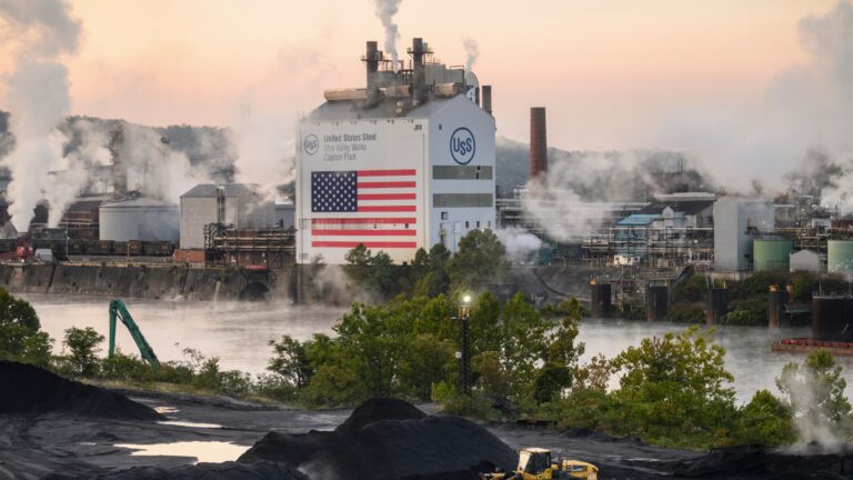 Trump usporiadať zhromaždenie v USA Steel, pretože investori hľadajú prehľad o obchode Nippon