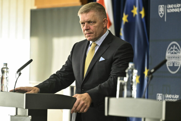 Atentát bol výsledkom nenávisti opozície, tvrdí Fico. V Handlovej si pripomenú útok na premiéra