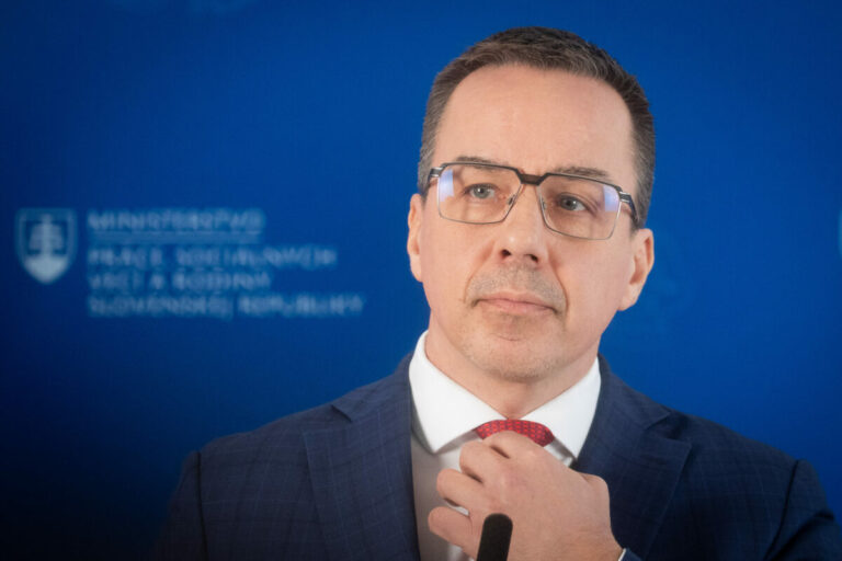 Minister Tomáš zvažuje otvorenie druhého piliera. Ľudia by mohli odísť, ak im škodí