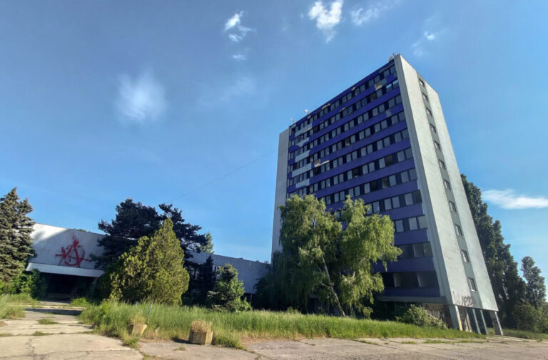 Bývalé učilište v Bratislave dnes vyzerá ako z hororového filmu – FOTO
