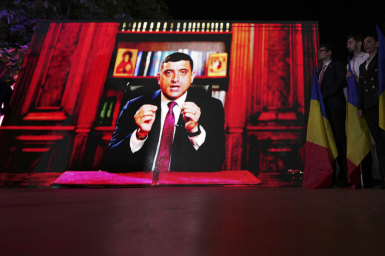V prvom kole rumunských prezidentských volieb vyhral krajne pravicový politik George Simion
