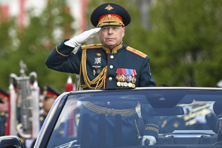 Putin odvolal veliteľa ruských pozemných síl